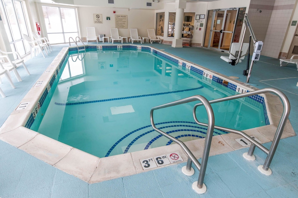 comfort inn and suites near pocono mountains