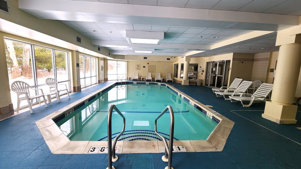comfort inn and suites near pocono mountains