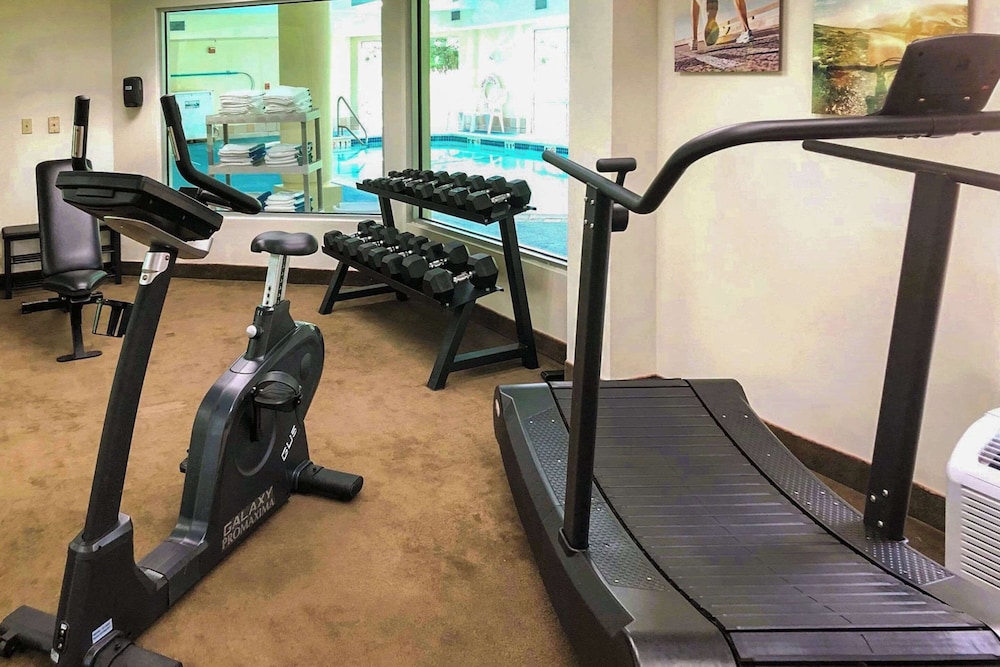 comfort inn and suites near pocono mountains