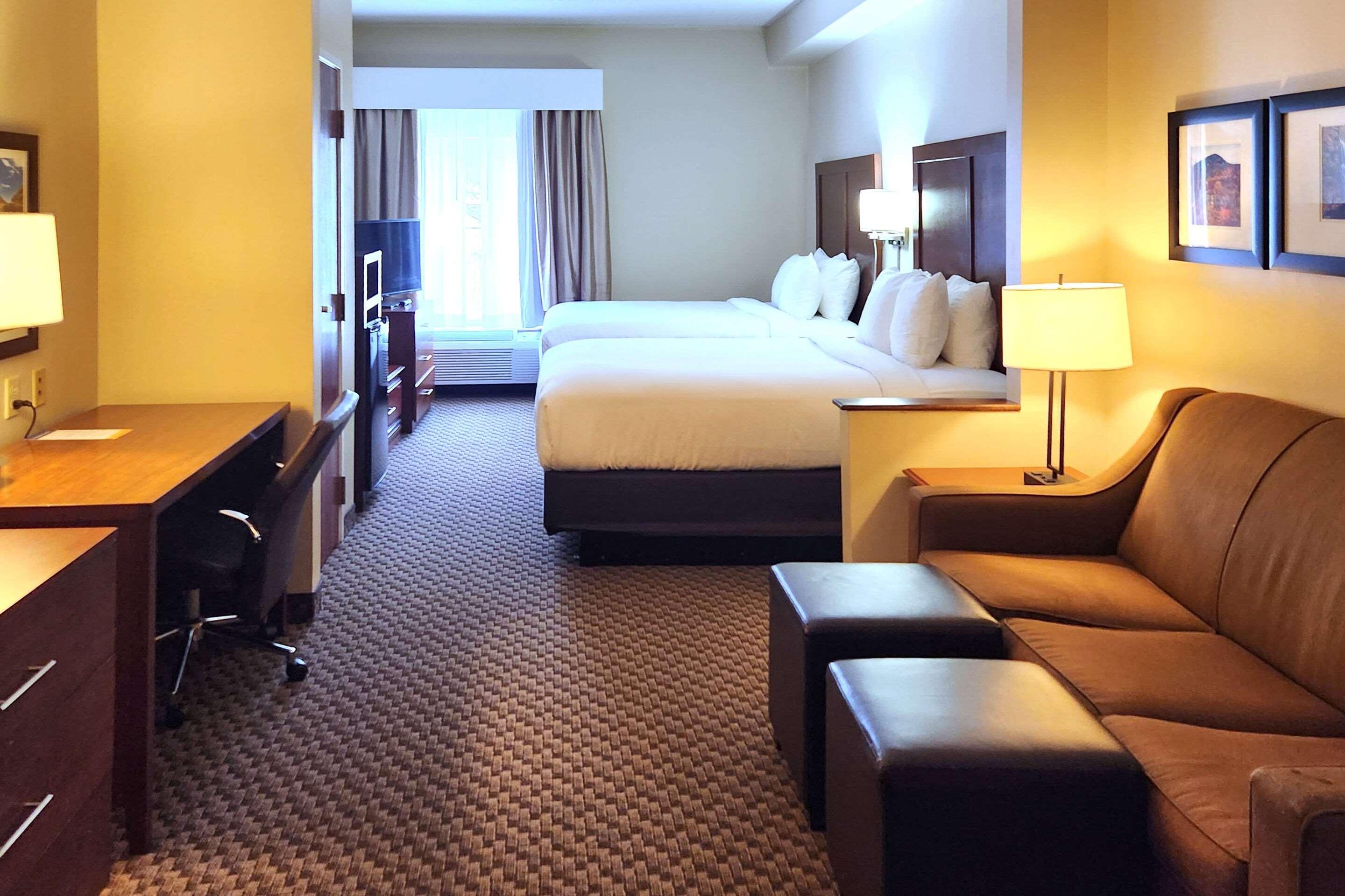 comfort inn and suites near pocono mountains