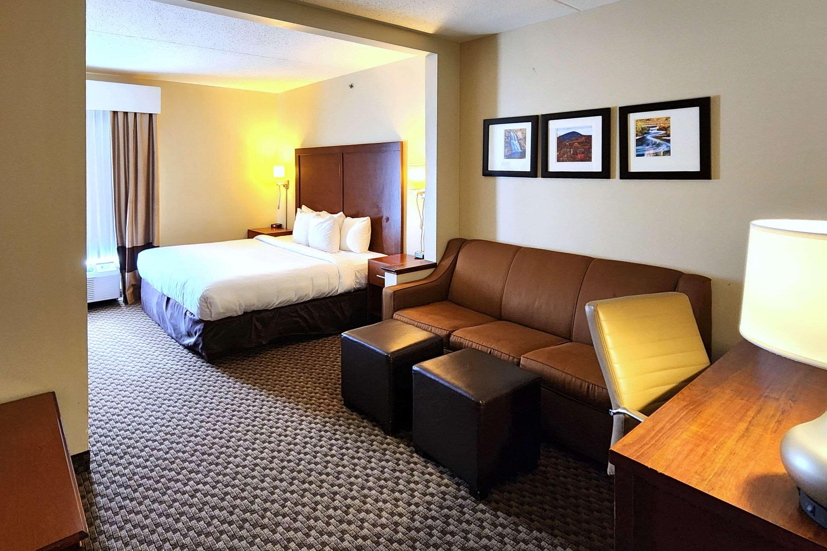 comfort inn and suites near pocono mountains