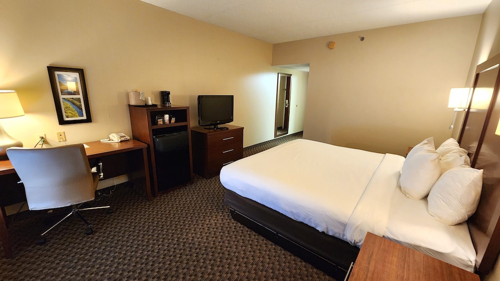 comfort inn and suites near pocono mountains