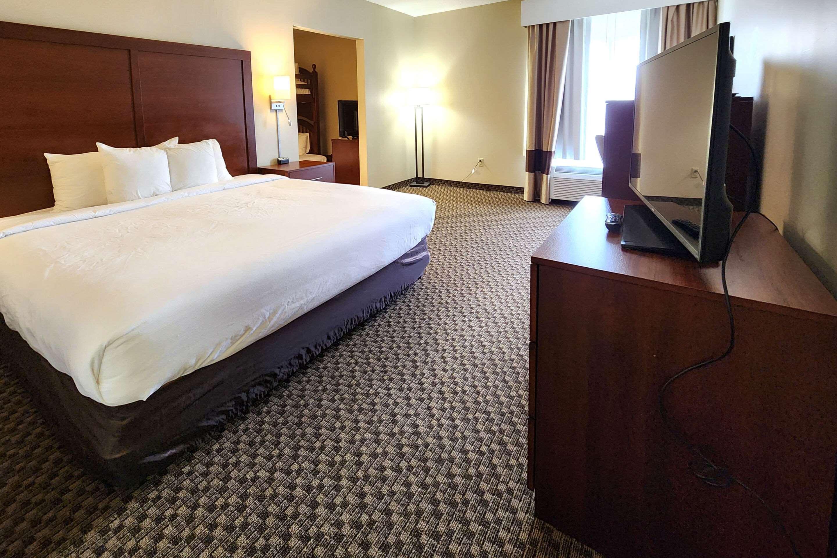 comfort inn and suites near pocono mountains