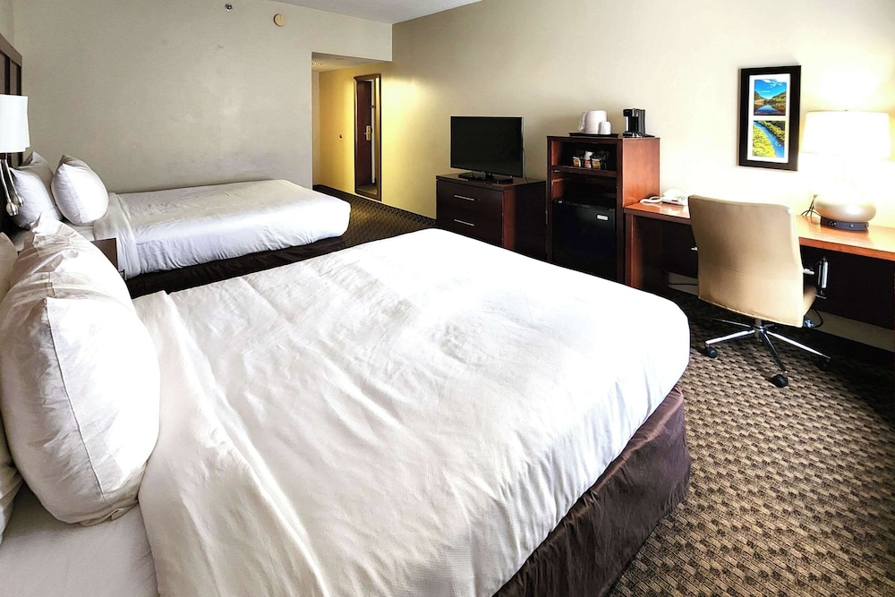 comfort inn and suites near pocono mountains