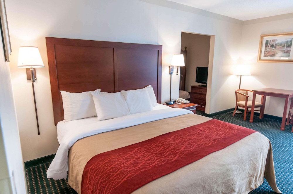 comfort inn and suites near pocono mountains