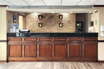 Comfort Inn & Suites Near Pocono Mountains,,3 star
