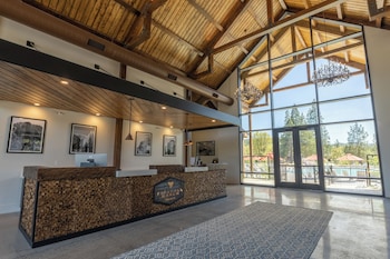 Firefall Ranch Yosemite,24025 California 120,4 star