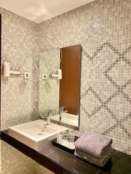 sm tower hotel and convention center berau
