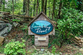 laurel valley mountain retreat