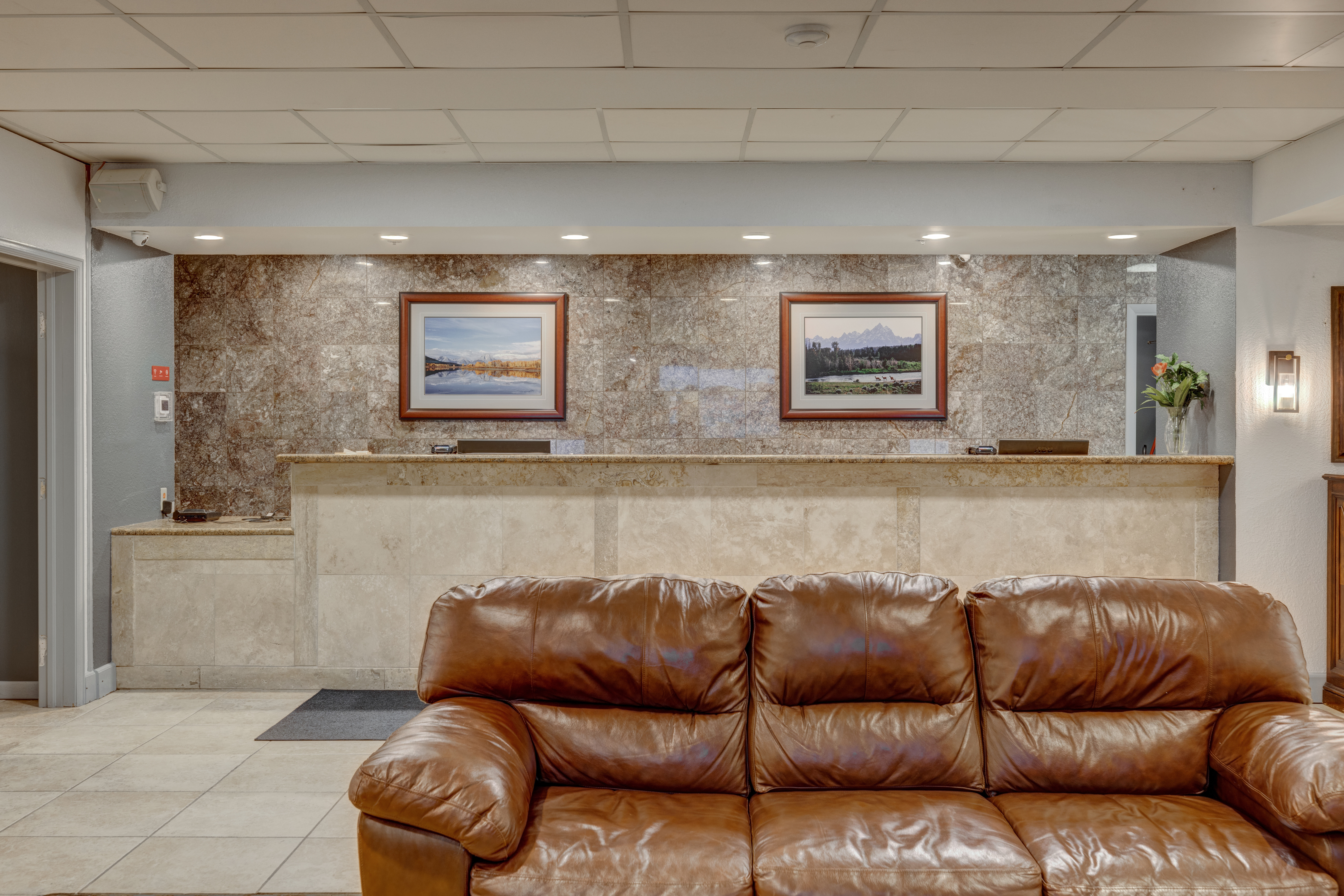 riverside hotel and conference center