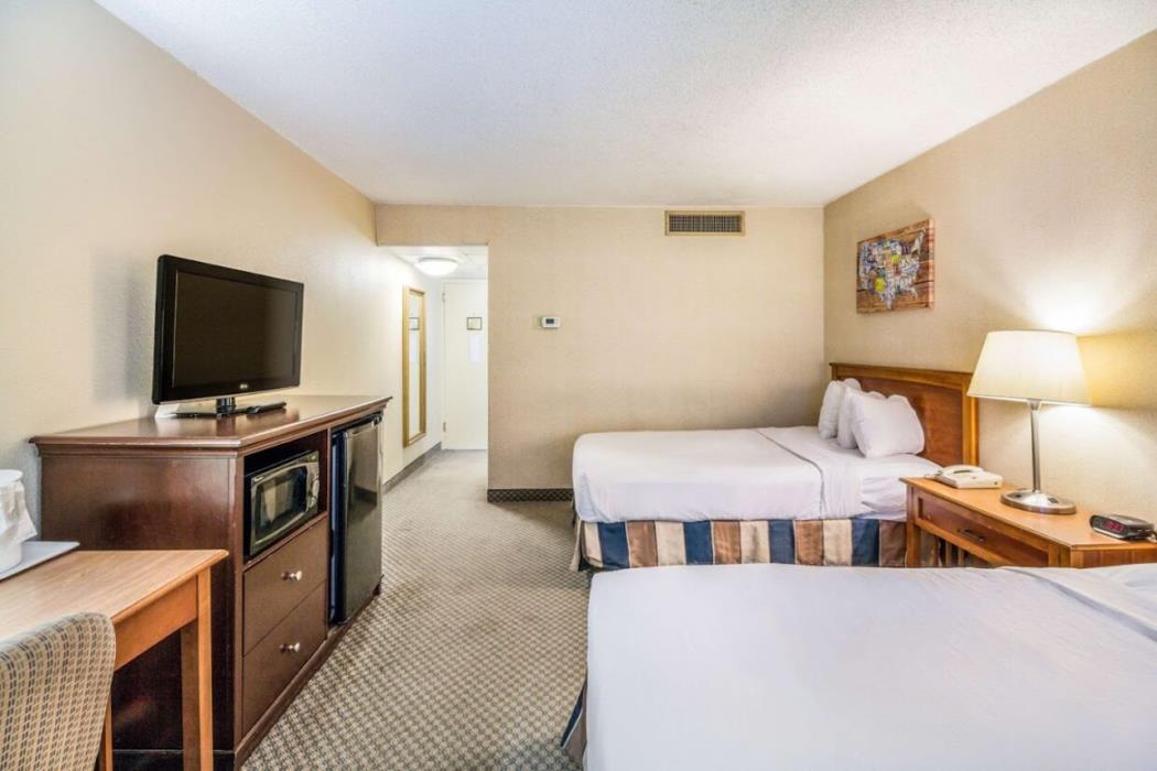 riverside hotel and conference center