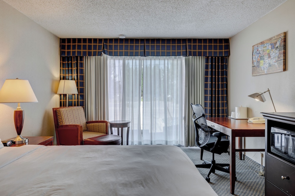 riverside hotel and conference center