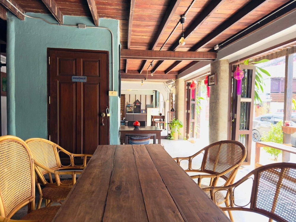 mi casa thaphae chiang mai