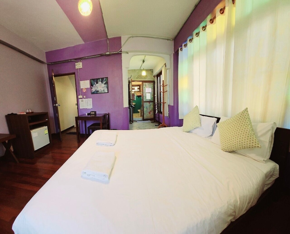 mi casa thaphae chiang mai