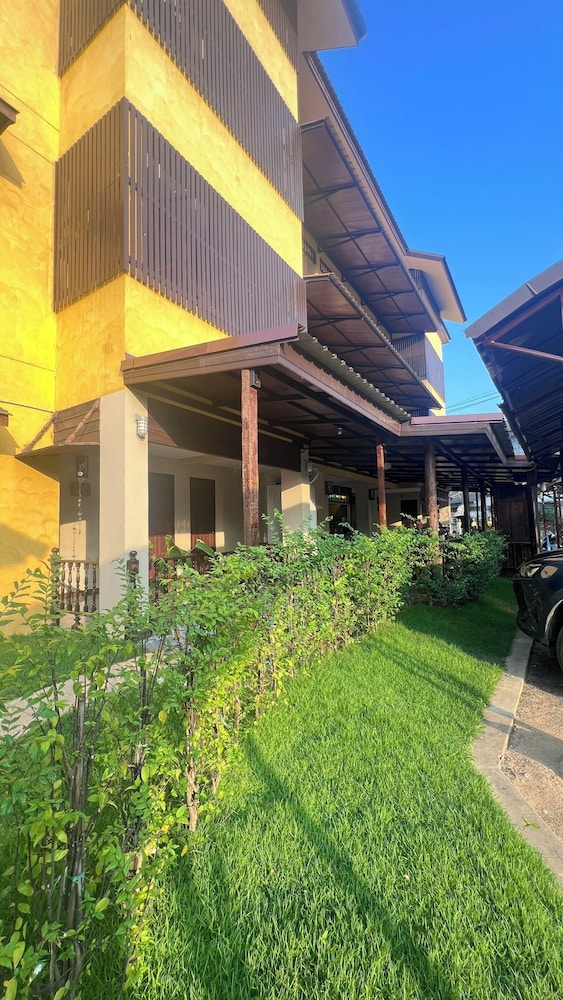 trithana boutique house