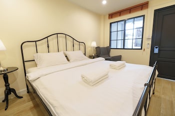 holiday cottage hotel chiang mai