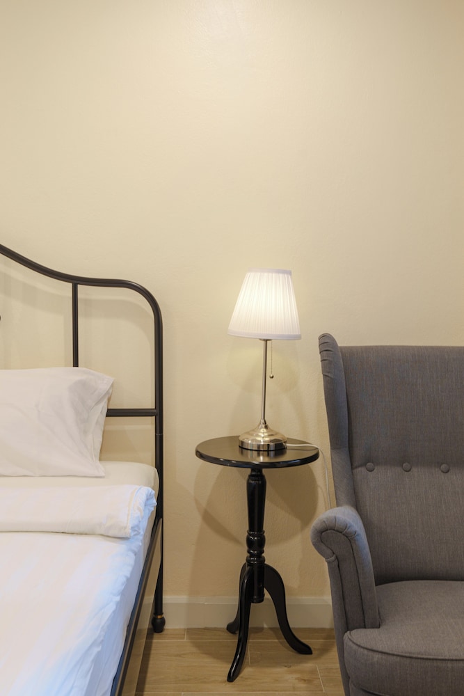 holiday cottage hotel chiang mai