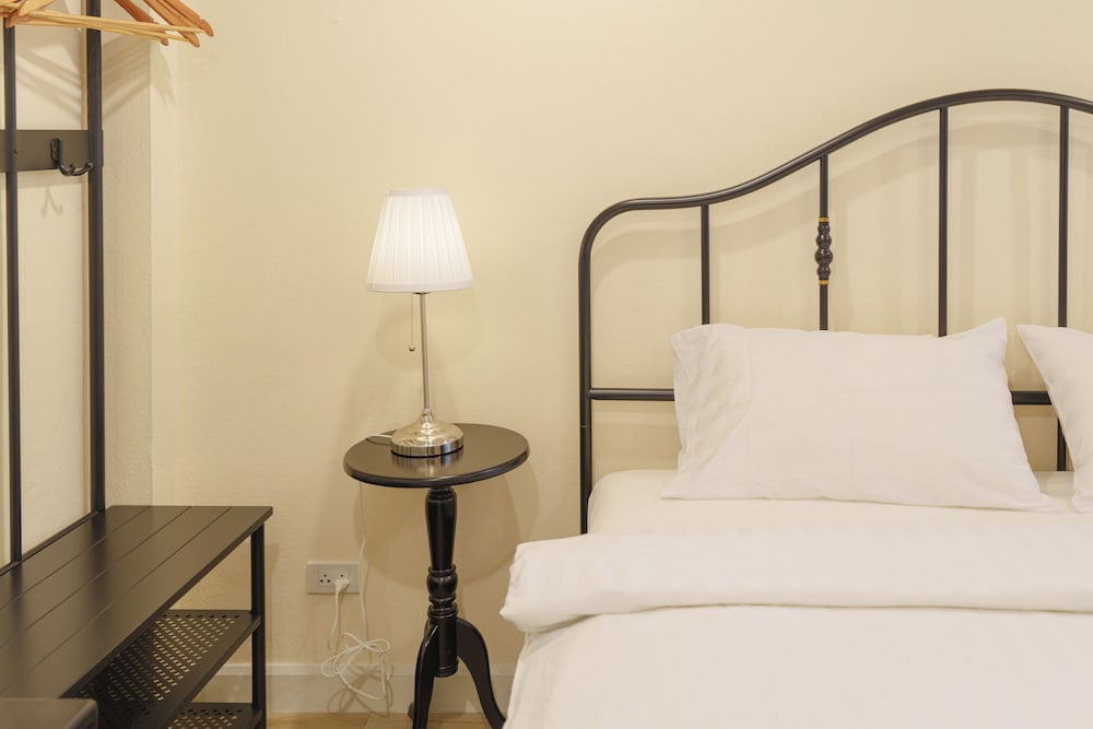 holiday cottage hotel chiang mai