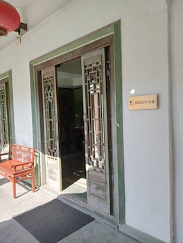 lunar mansion hotel