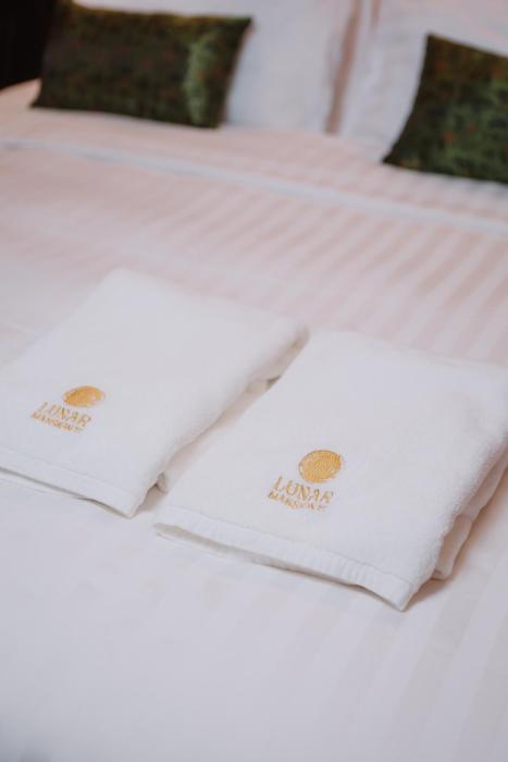 lunar mansion hotel