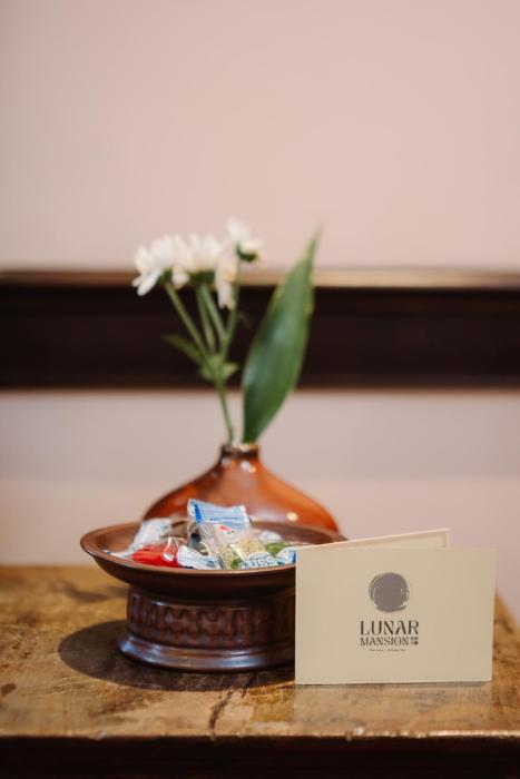 lunar mansion hotel