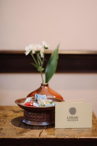 lunar mansion hotel