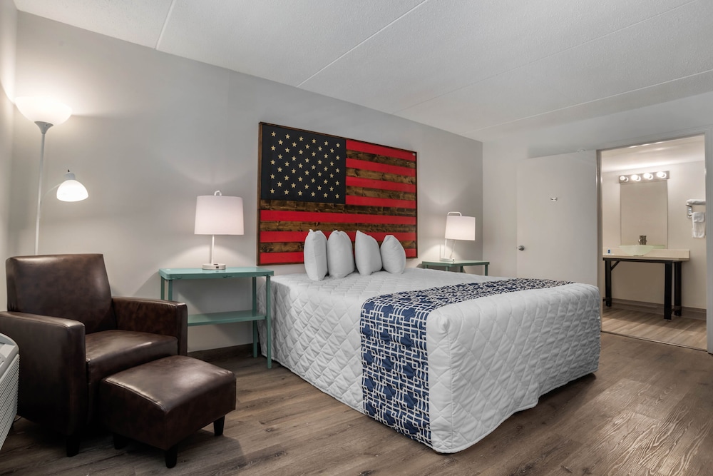 super 8 by wyndham daleville fort novosel