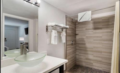 super 8 by wyndham daleville fort novosel