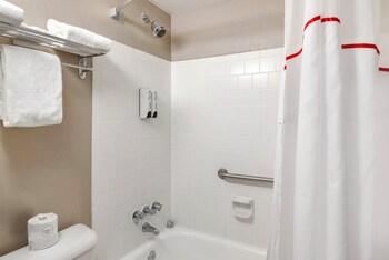 red roof inn doswell kings dominion