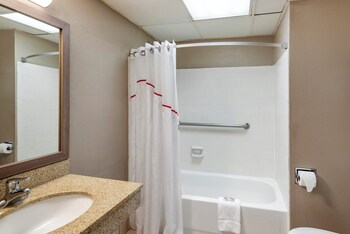 red roof inn doswell kings dominion