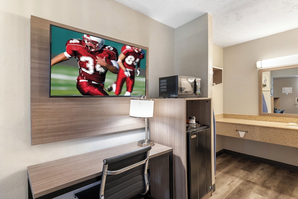 red roof inn doswell kings dominion