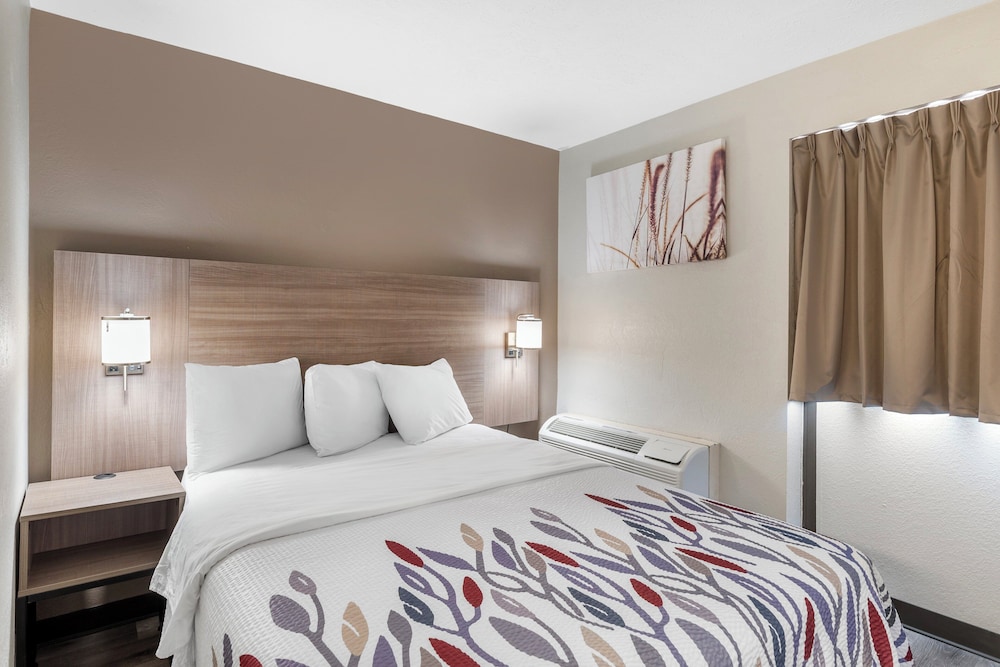 red roof inn doswell kings dominion