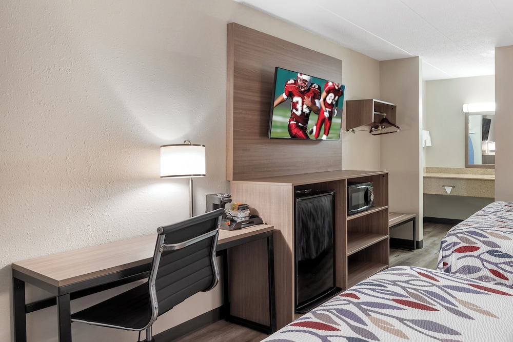 red roof inn doswell kings dominion