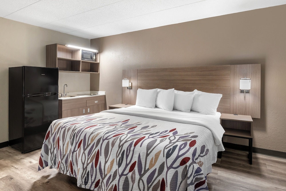 red roof inn doswell kings dominion