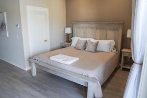 Hotel Whiskey In Pascagoula,,2 star