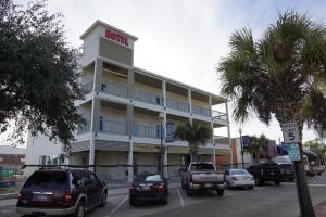 hotel whiskey in pascagoula