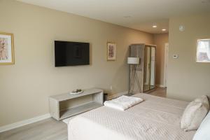 hotel whiskey in pascagoula