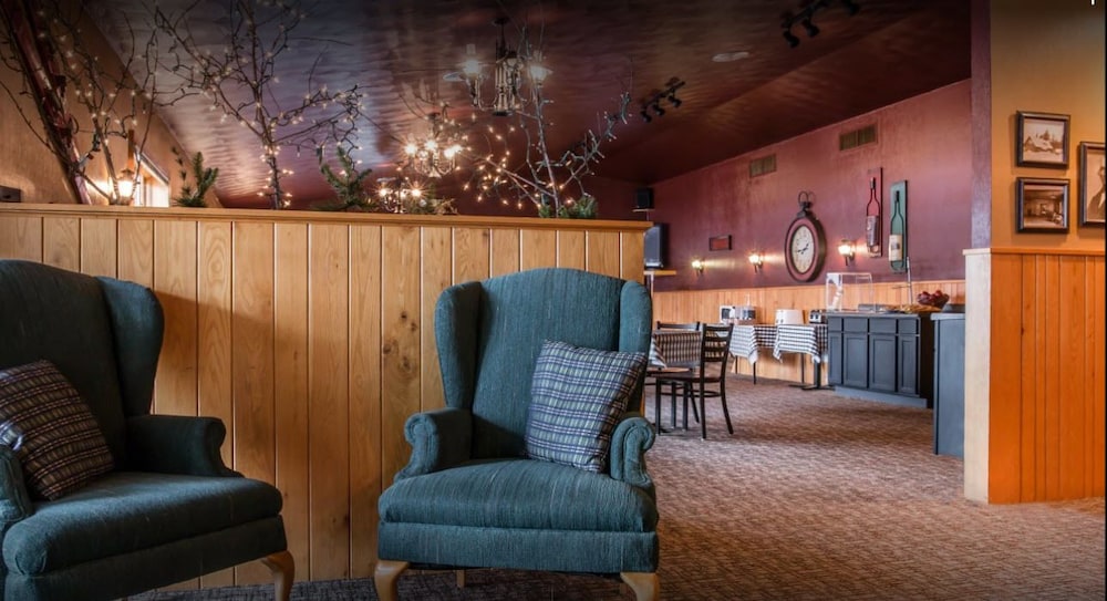 quality inn and suites munising