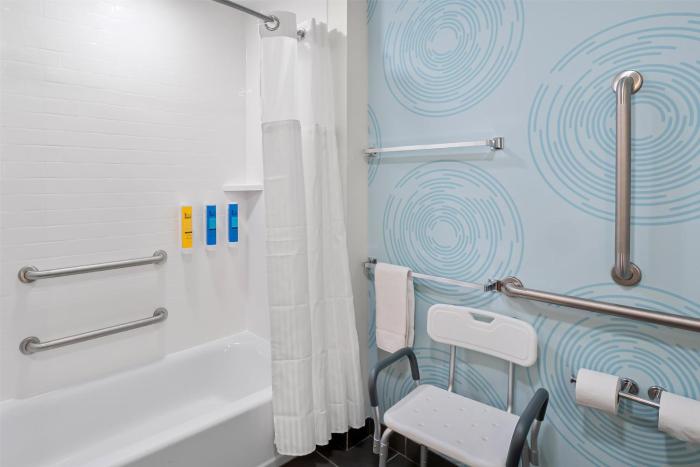 tru by hilton wauseon