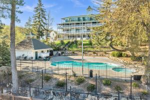 Victorian Inn Elkhart Lake Wisconsin,,4 star