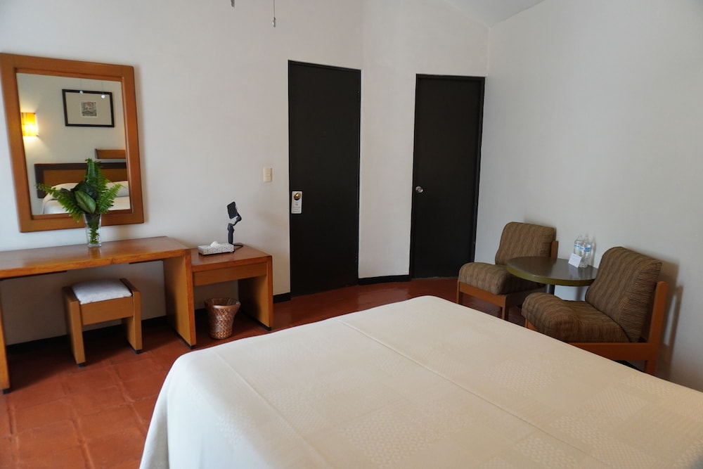 hotel ilebal cuernavaca centro