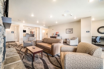 cobblestone hotel and suites denmark