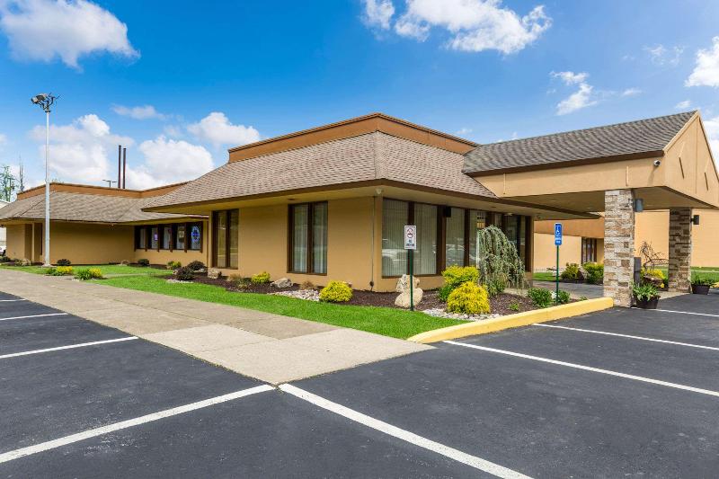 Fairmount Inn & Suites -Stroudsburg,,2.5 star