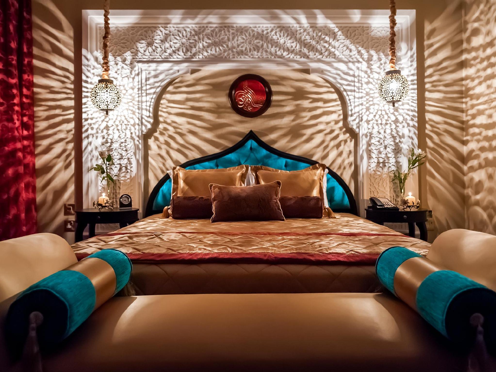 saraya corniche hotel