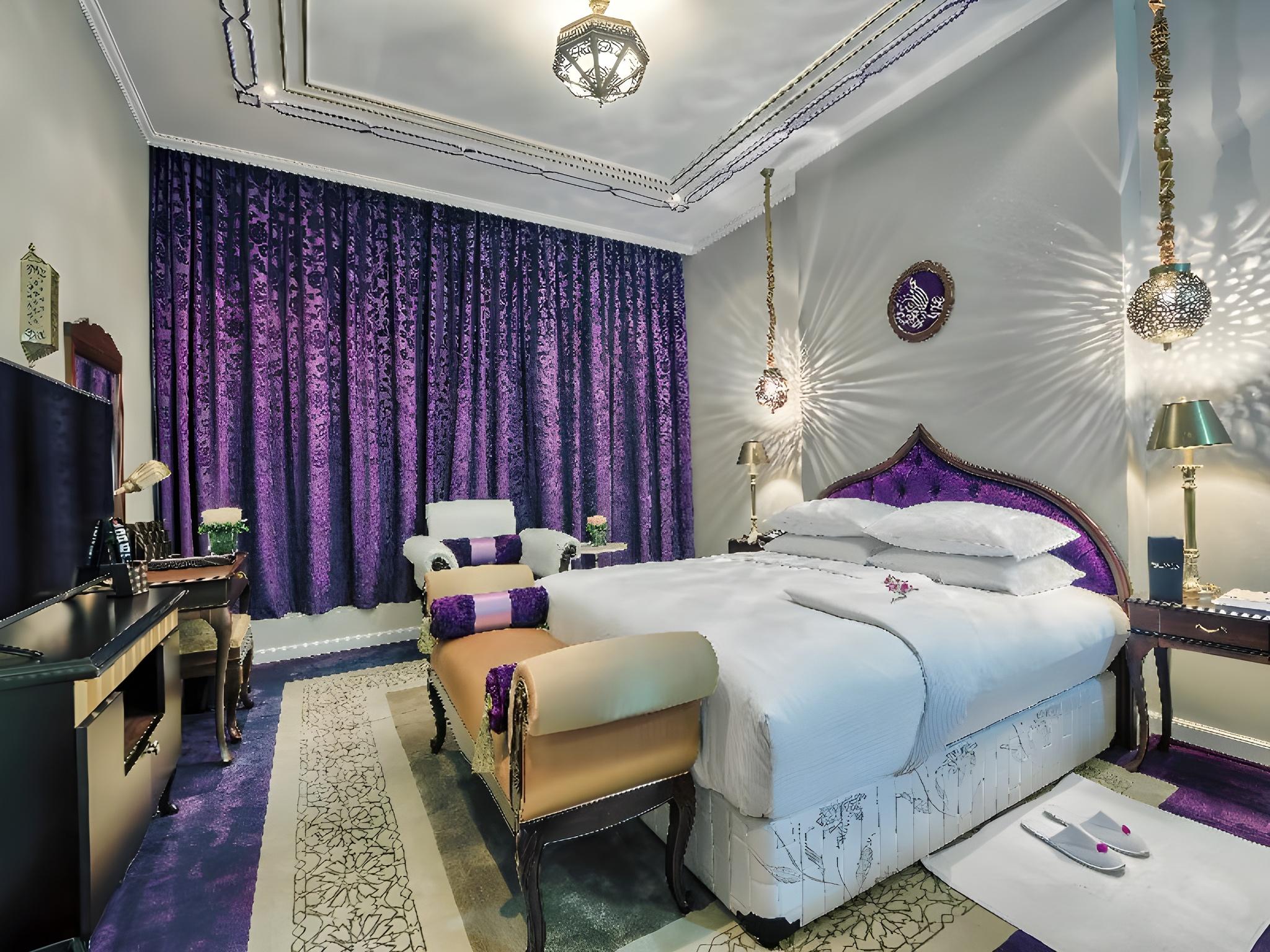 saraya corniche hotel