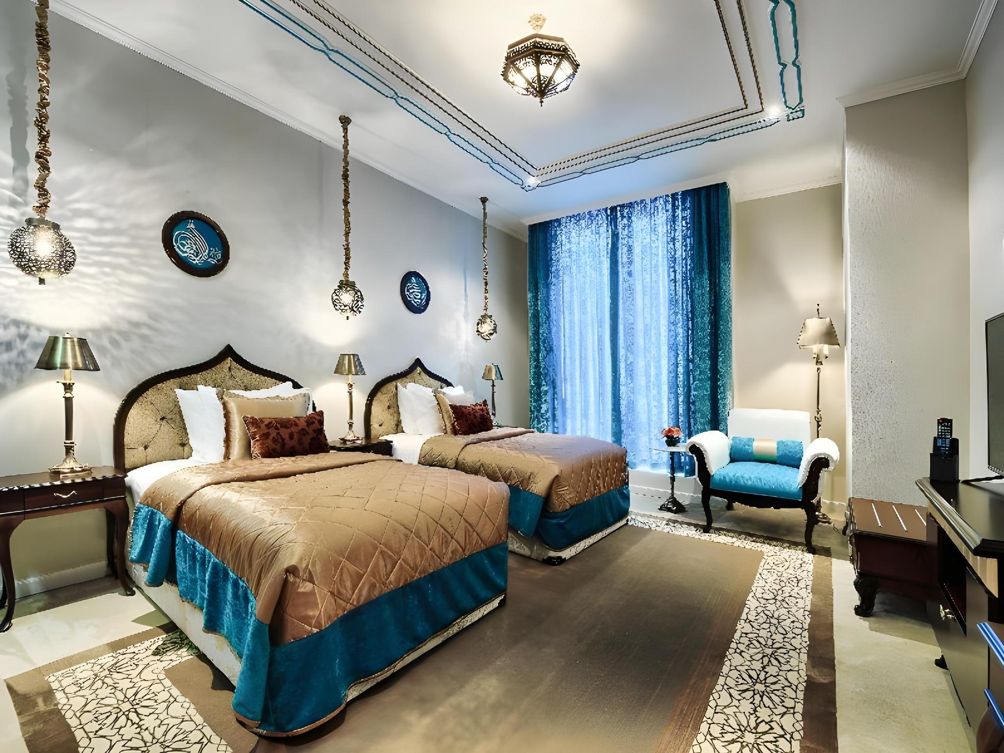 saraya corniche hotel