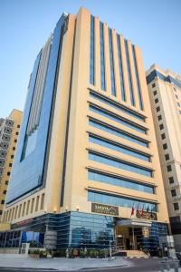 saraya corniche hotel