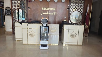 Saraya Corniche Hotel,Old Salata, Al Saflia Street,5 star
