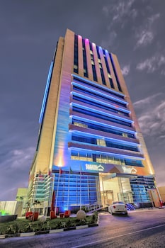 Saraya Corniche Hotel,Old Salata, Al Saflia Street,5 star