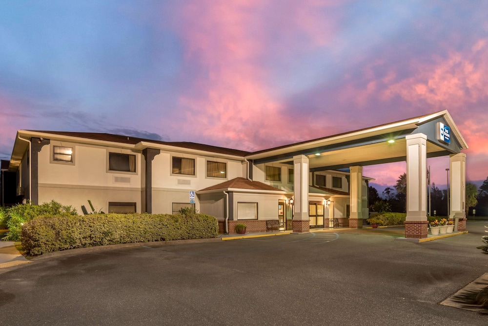 best western wakulla inn and suites
